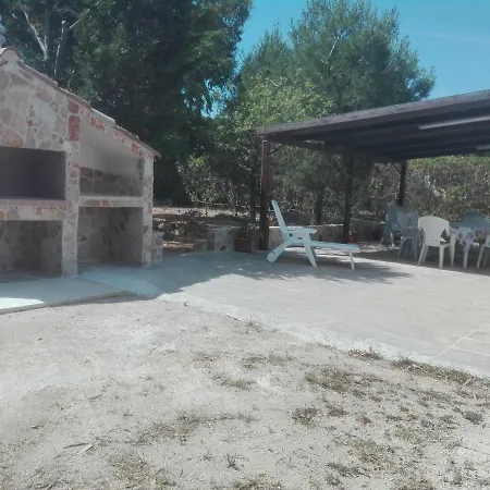 Casetta Con Veranda E Giardino A 150 Metri Dal Mare בית נופש *