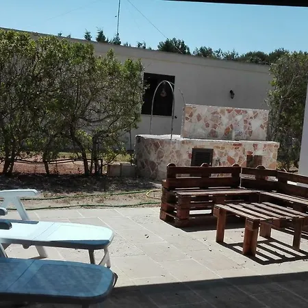 Casetta Con Veranda E Giardino A 150 Metri Dal Mare בית נופש *