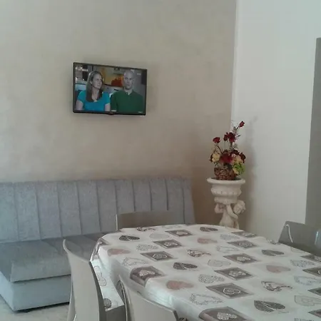Casetta Con Veranda E Giardino A 150 Metri Dal Mare בית נופש *