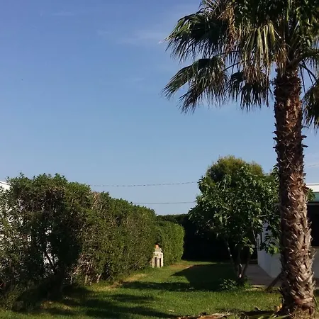 Casetta Con Veranda E Giardino A 150 Metri Dal Mare בית נופש *
