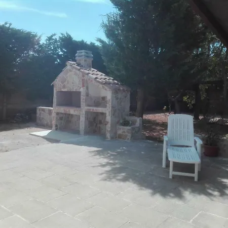 בית נופש Casetta Con Veranda E Giardino A 150 Metri Dal Mare *