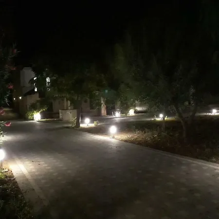 Casetta Con Veranda E Giardino A 150 Metri Dal Mare בית נופש *