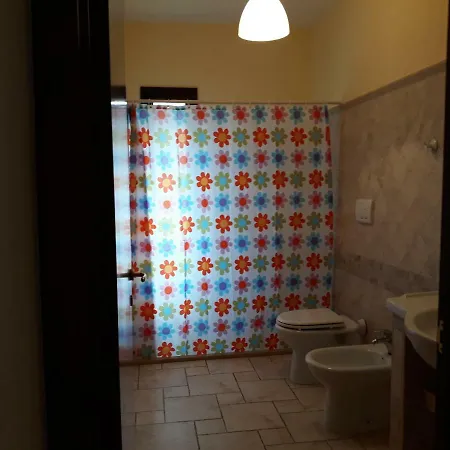 Casetta Con Veranda E Giardino A 150 Metri Dal Mare בית נופש גאליפולי